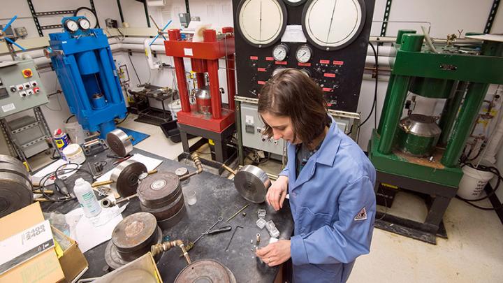 Emily Sarafian, Woods Hole Oceanographic Institution 