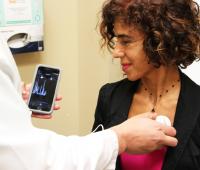 Doctors Use Smartphone-Connected Device as Stethoscope