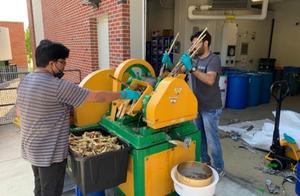 Pressing sugarcane for succinic acid pipeline