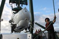 Lowering the Submersible
