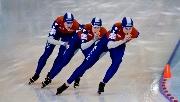 Speed skaters