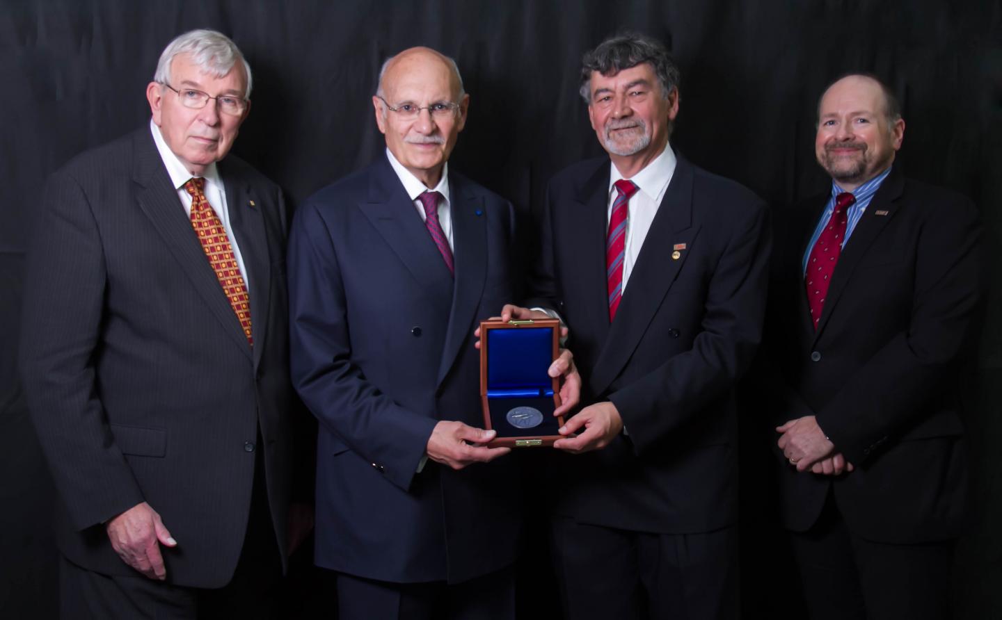 WPI's Diran Apelian Receives Audubon Society Award