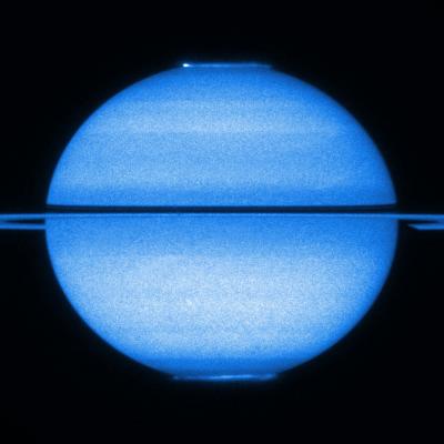 Double Light Show in a Single Shot: Hubble Images Both of Saturn's Aurorae