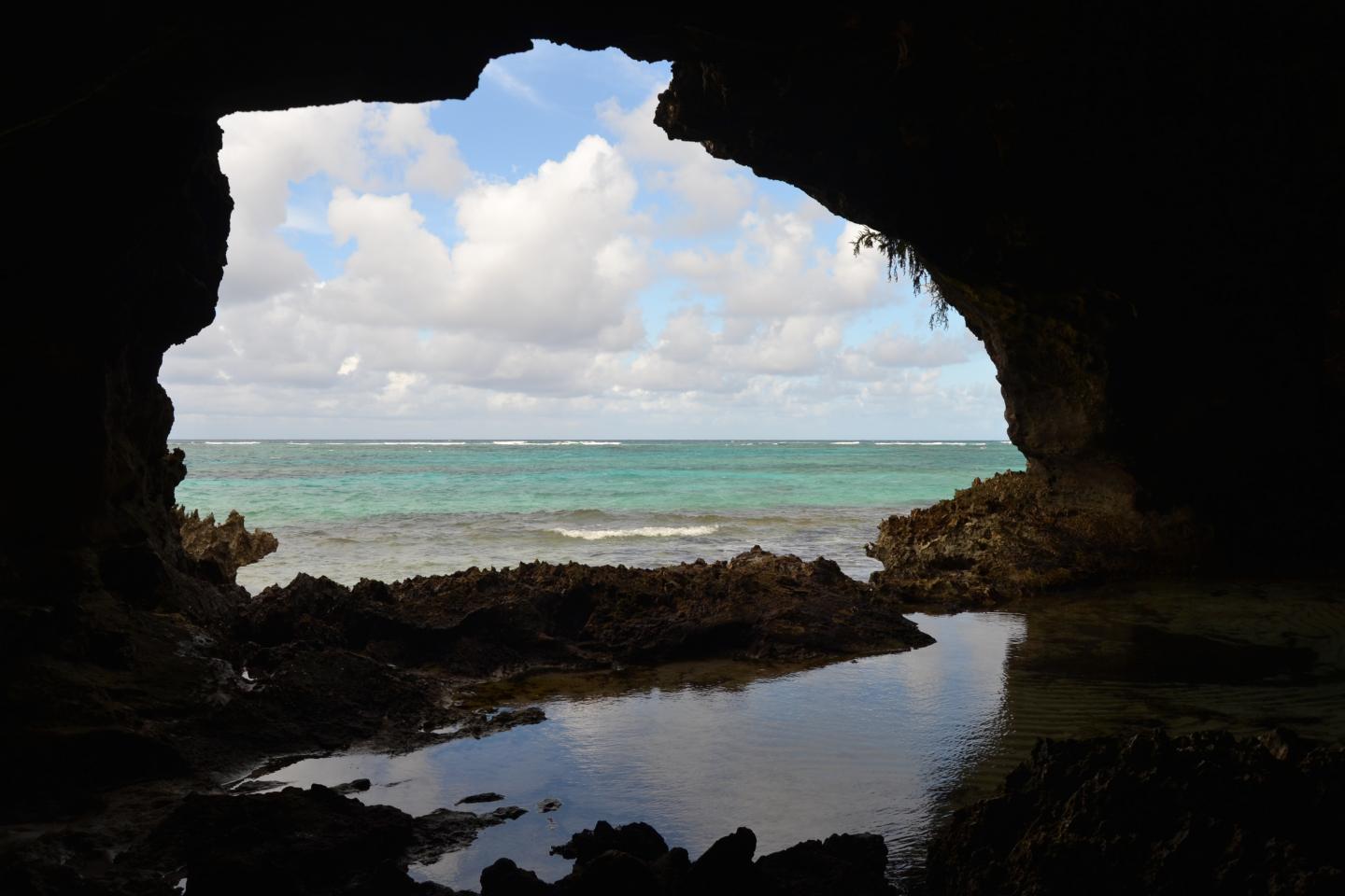 Bahamas Cave