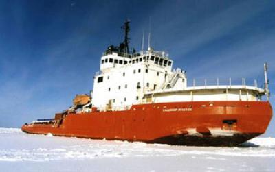 Russian Icebreaker Will Create a Channel to Support 2 US Stations in Antarctica.