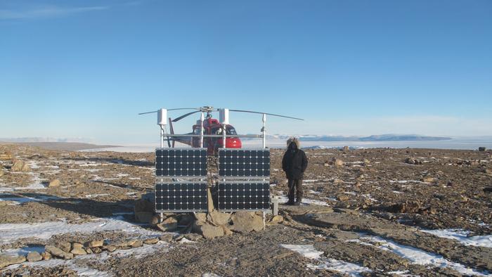 GPS stations measure daily ice loss