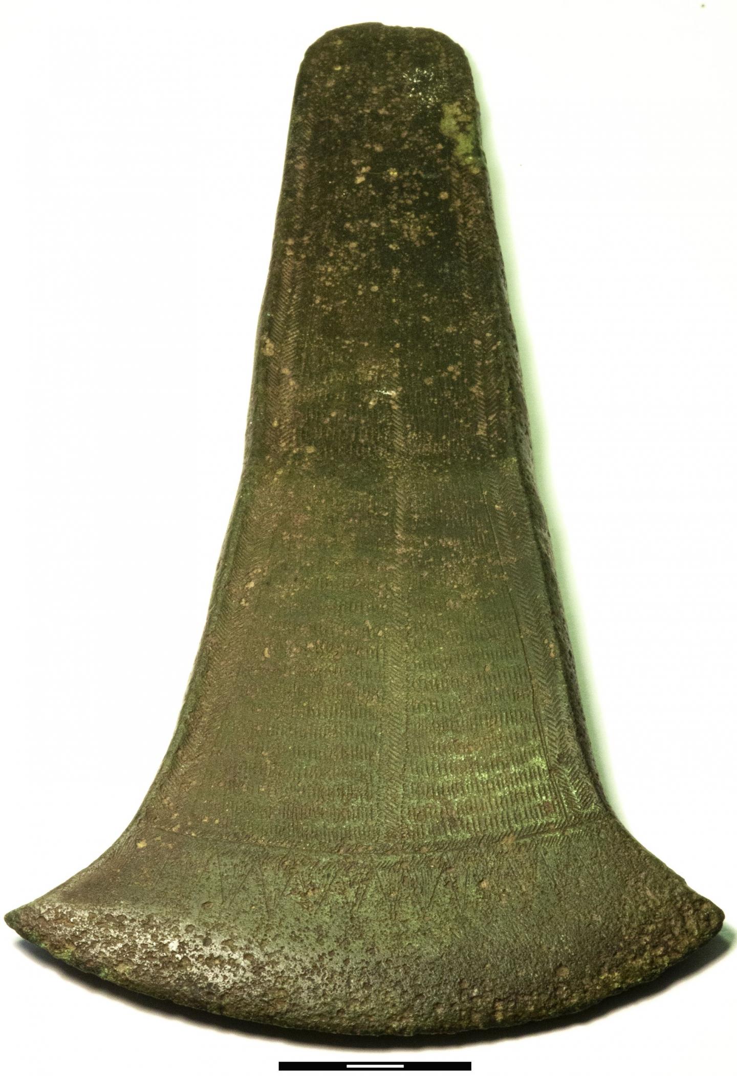 The Road to Scandinavia's Bronze Age: Trade Routes, Metal Provenance, and Mixing