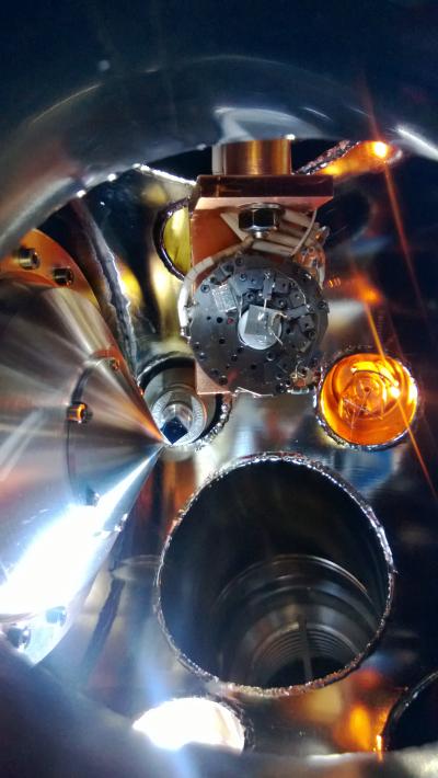 Fuel Cell in Synchrotron