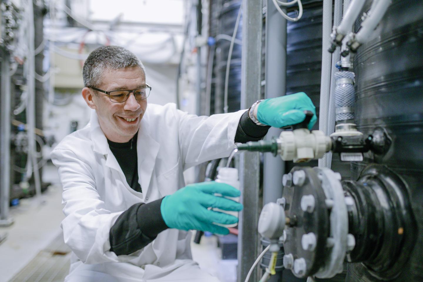 Erik Bj&ouml;rn at the Mesocosm Facility