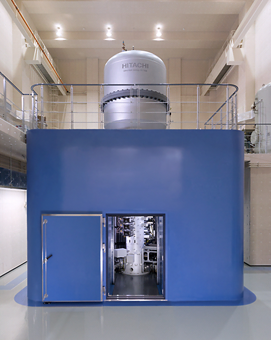 1.2-MV atomic-resolution holography microscope