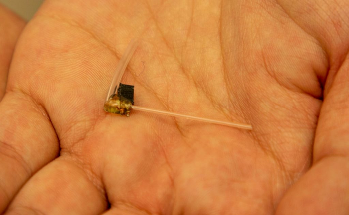 Miniature fiber device