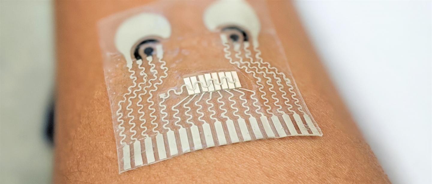 All-in-one patch with blood pressure and biochemical monitoring