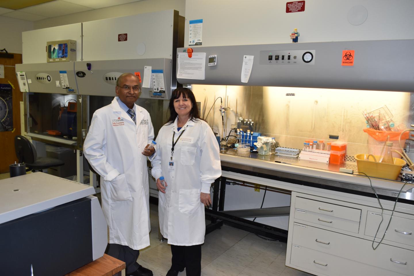 Dr. Jagannath and Dr. Gauduin, Texas Biomedical Research Institute 