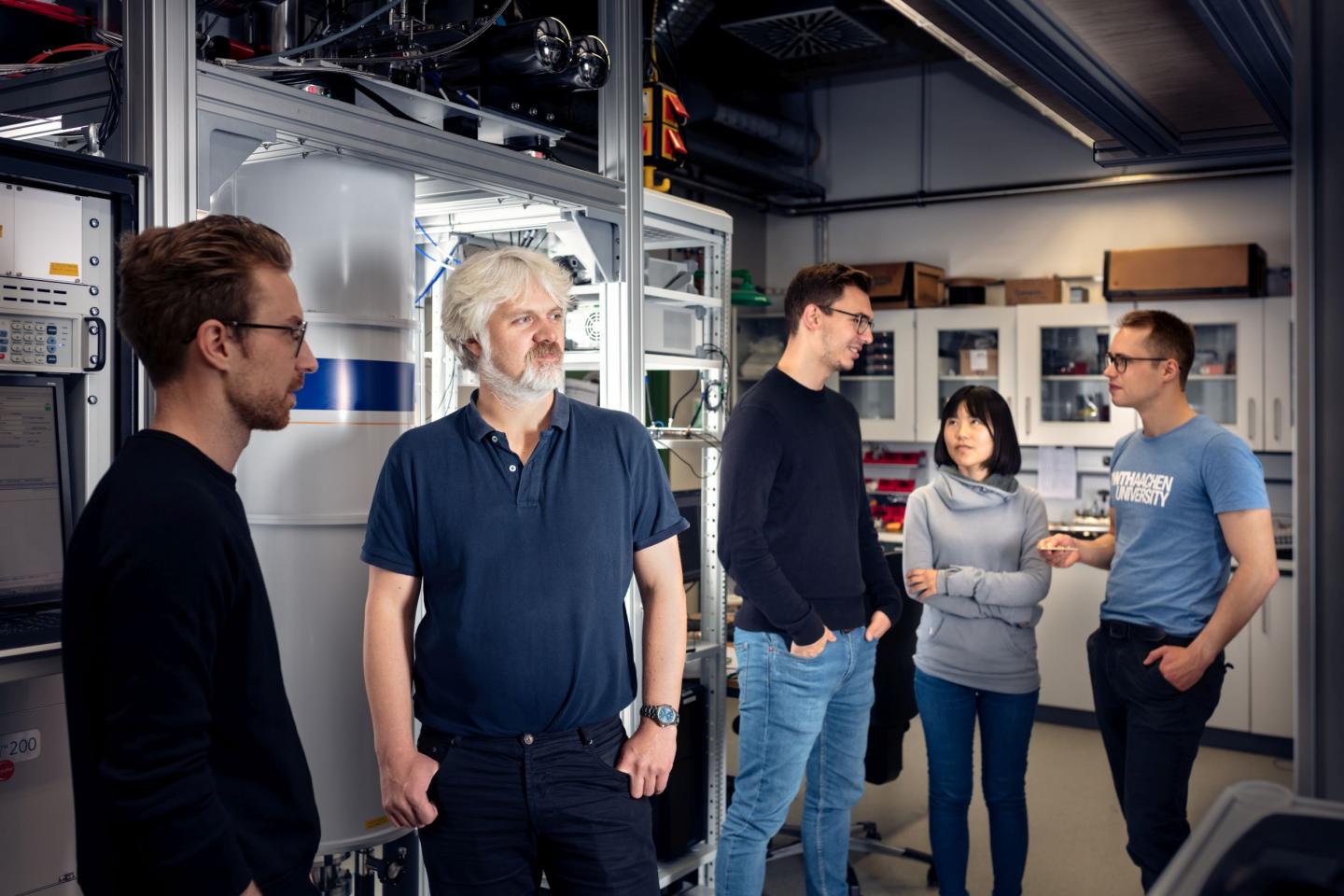 Researchers at the JARA Institute for Quantum Information