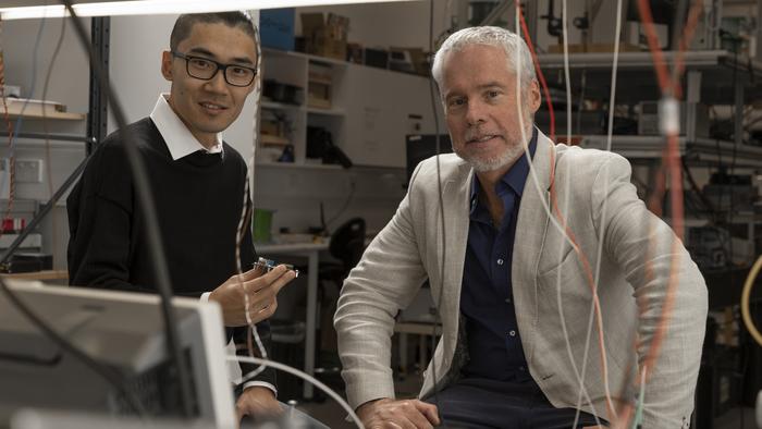 Lead author Ziqian Zhang and Professor Ben Eggleton