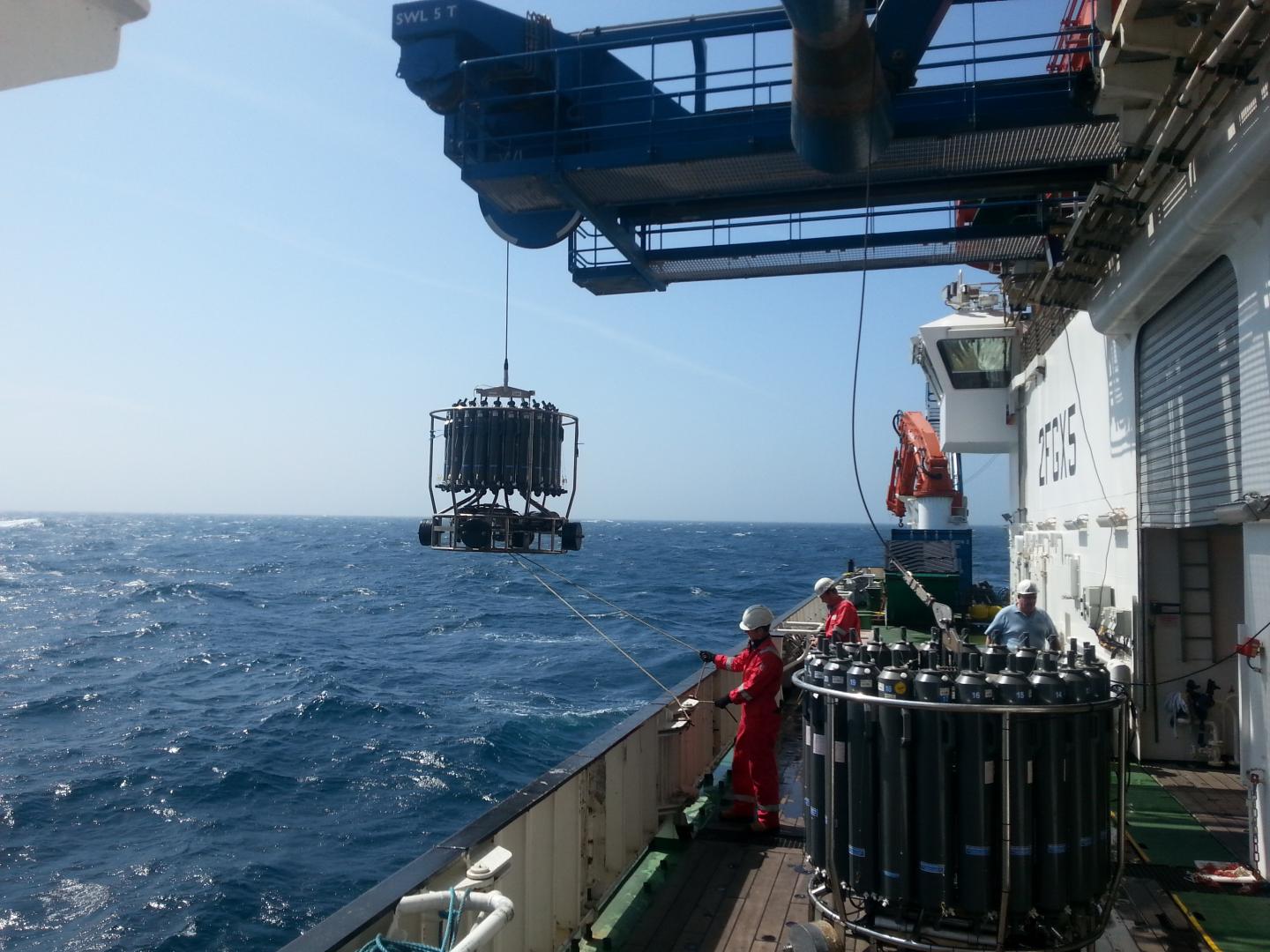 Water Sampling in the Celtic Sea with a Clean CTD System