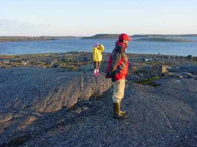 Doctoral Student Nicole Cates and Assistant Professor Stephen Mojzsis