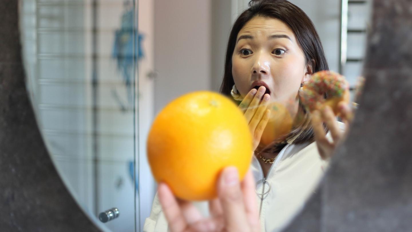 Can a mirror turn an orange into a doughnut?