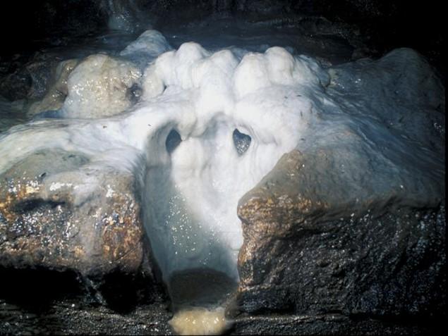 Foglepole Cave