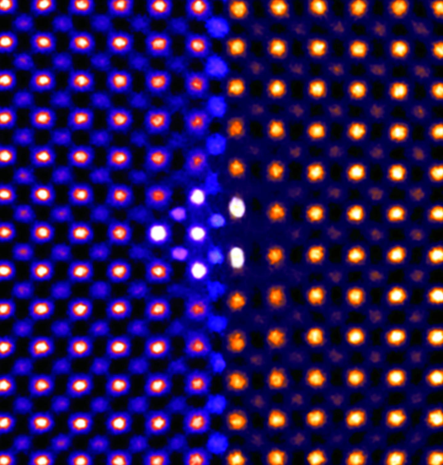 Nano-Image of Shifting Atoms