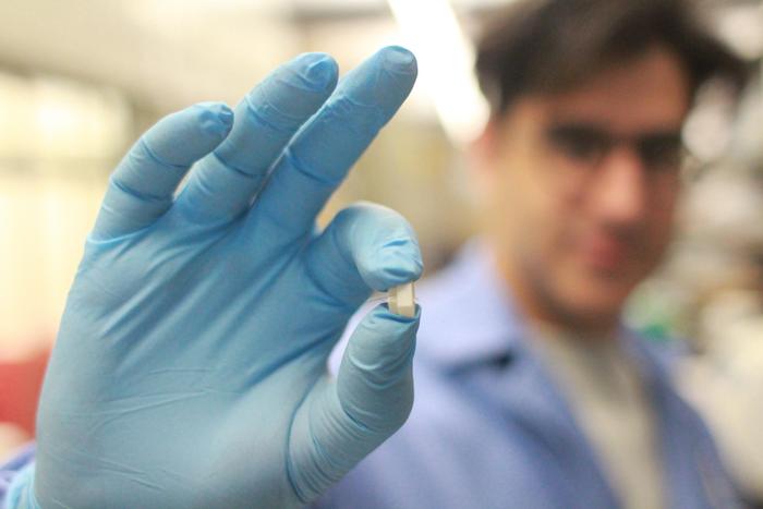 implantable microdevice