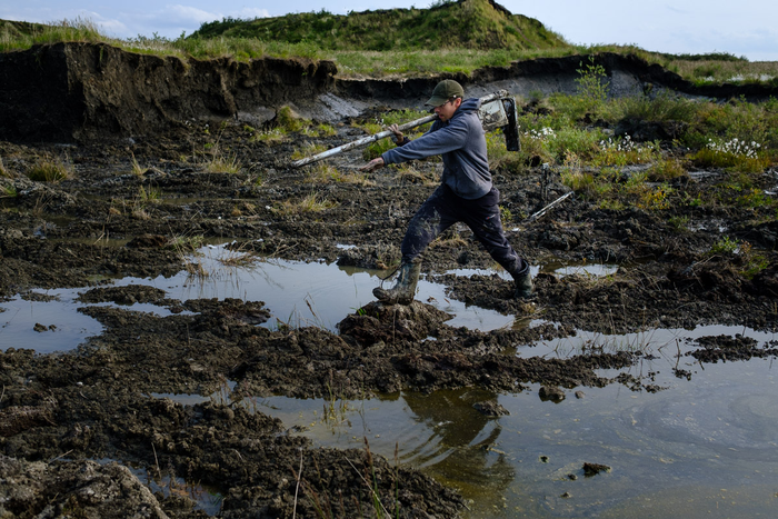 Professor Mike Lim undertaking research in Canada’s Inuit Nunangat