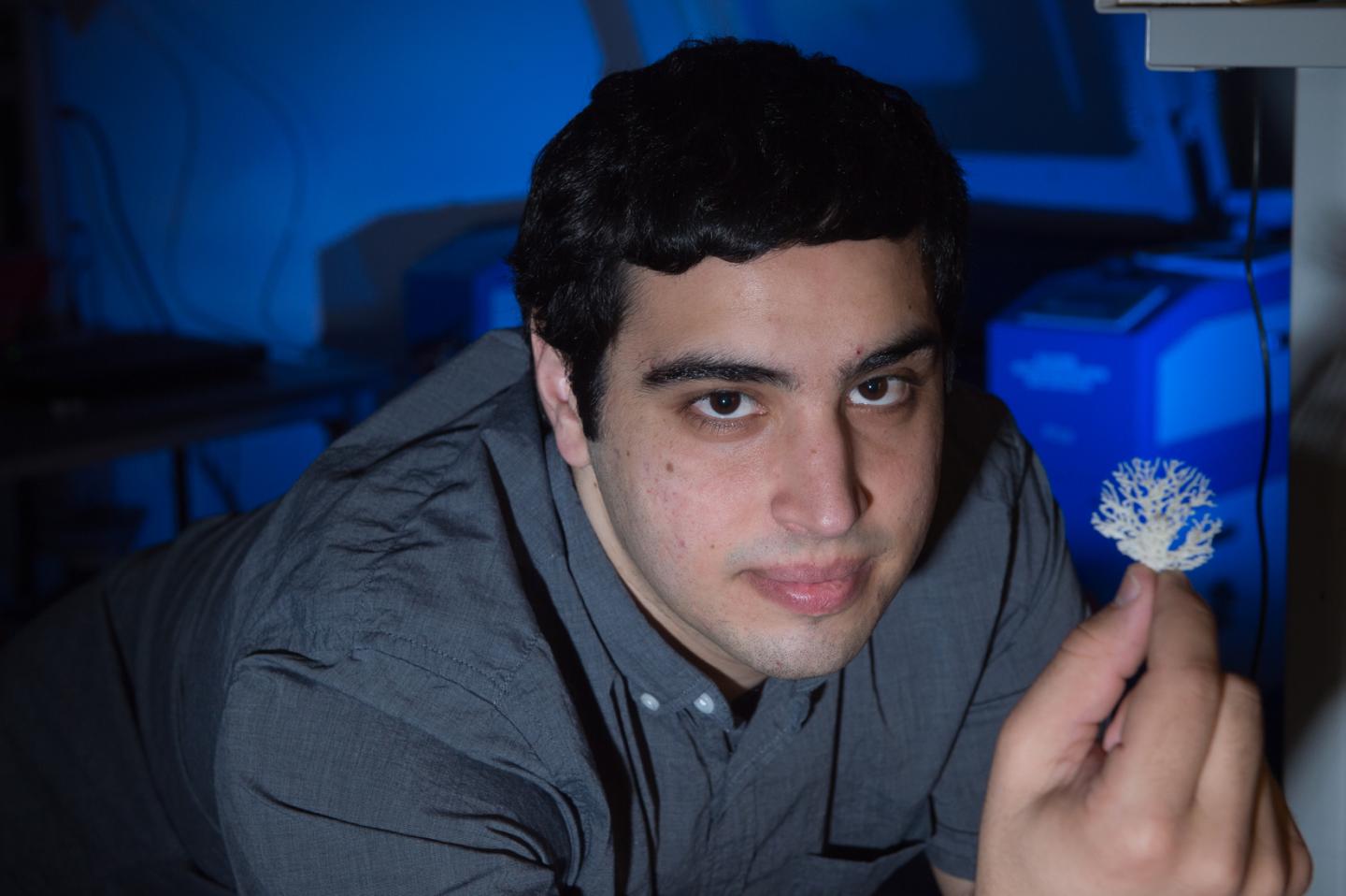 Kinstlinger with Arterial Print