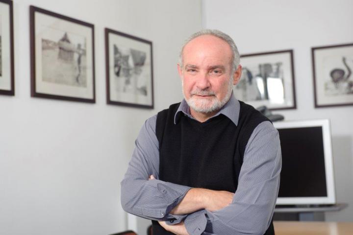 Wits University Prof. Steve Tollman