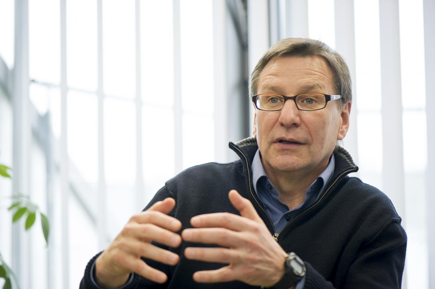 Prof. Stanley Riddell, University of Washington