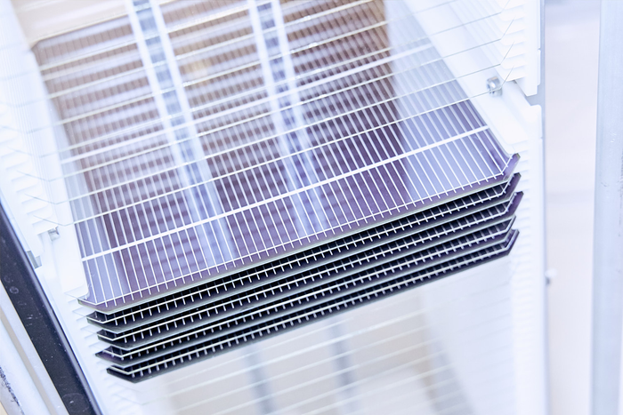 A perovskite-on-silicon tandem solar cell CREDIT: Oxford PV