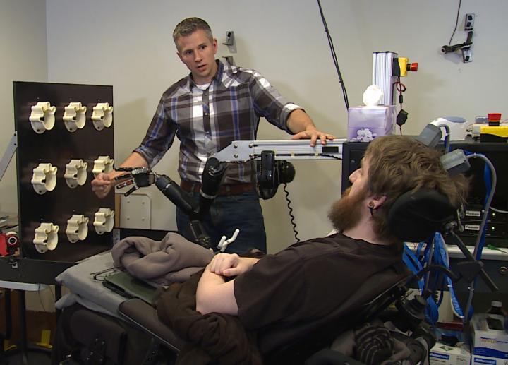 Thanks to Brain Chip, Paralyzed Man Regains Realistic Touch in the Hand (1 of 1)