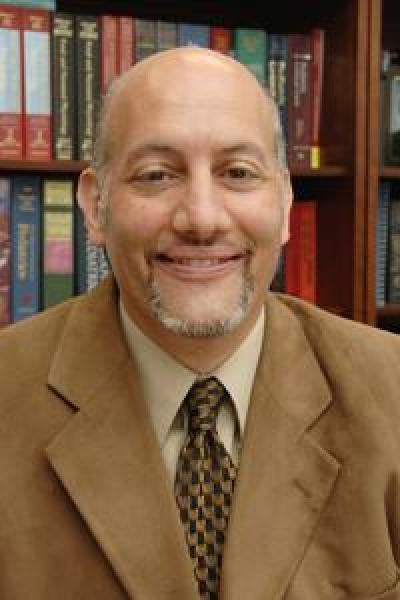 Dr. Glenn Flores, UT Southwestern Medical Center