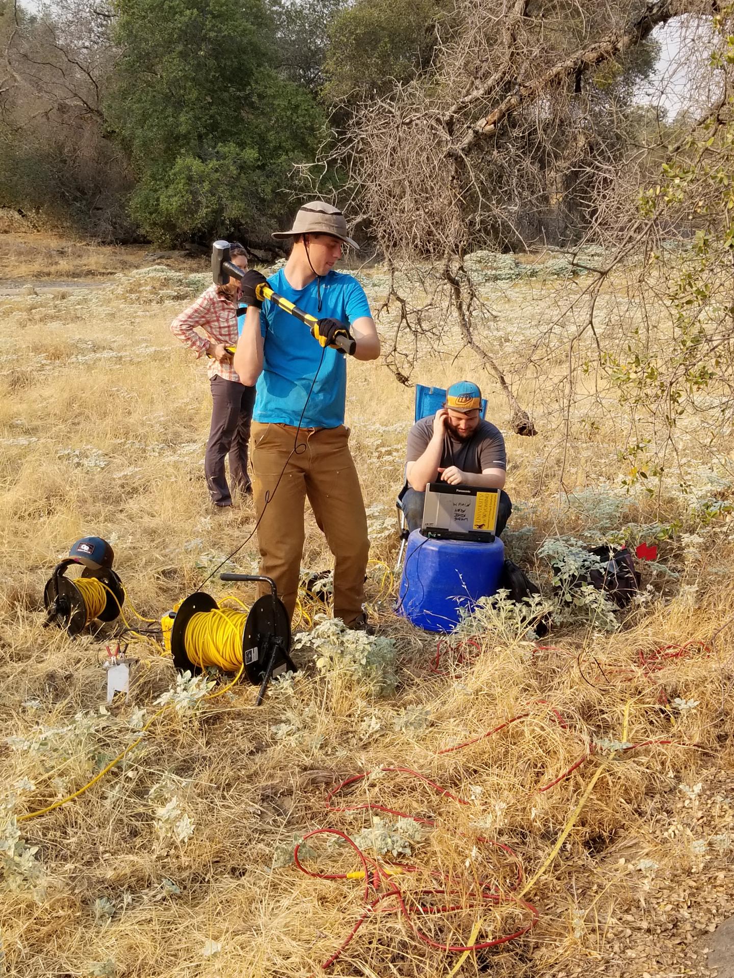 Physical Weathering Contributes to Underground Water Retention in Porous Sierra Nevada Rocks (2 of 4)