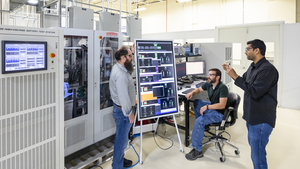 ORNL scientists demonstrate power electronics hub in GRID-C