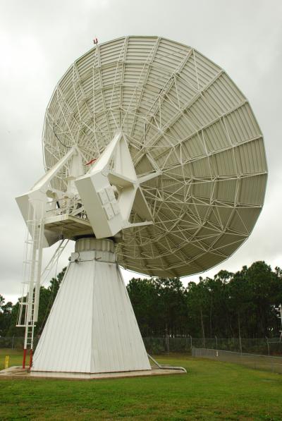 Univeristy of Miami CSTARS' 20m Antenna Provides Real-time Reception of Critical Maritime Data
