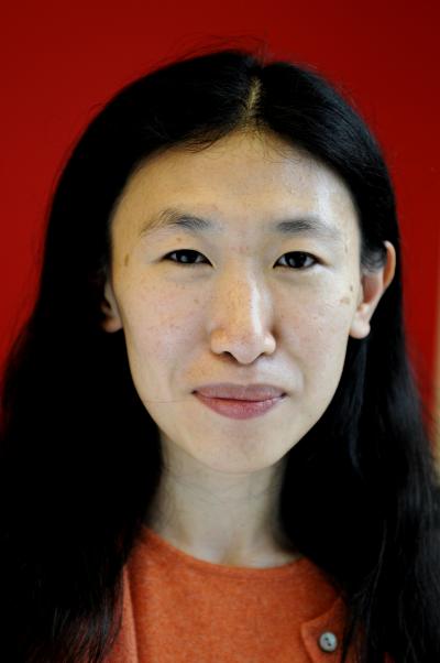 Catastrophic Deformation in Fluids