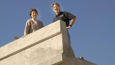 Sharon Wood and Dean Neikirk, University of Texas at Austin, Electrical & Computer Engineering