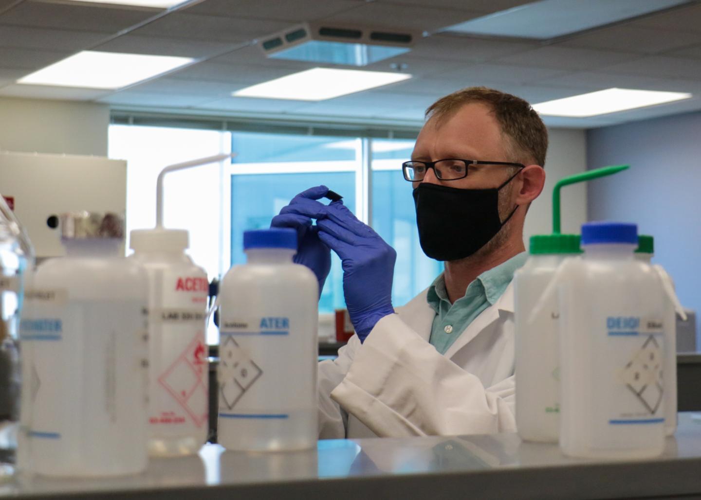 UCF Chemistry Associate Professor Matthieu Baudelet