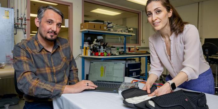 UTARI's Veysel Erel and Aida Nasirian show their diabetic shoe technology