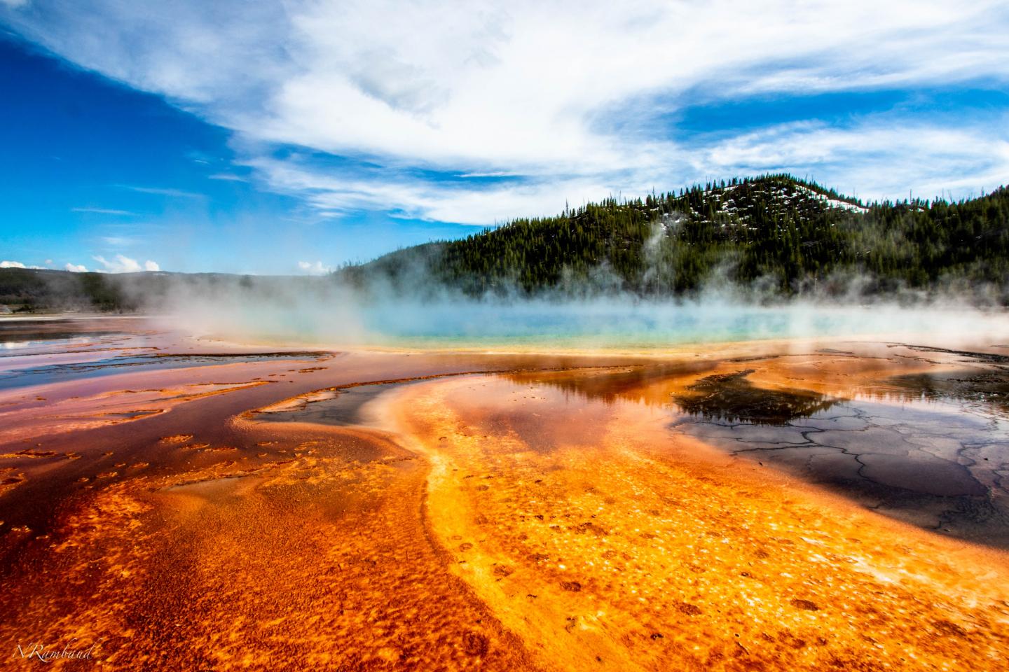 Some Scientists Believe Life Formed in Thermal Pools like Those in Yellowstone National Park