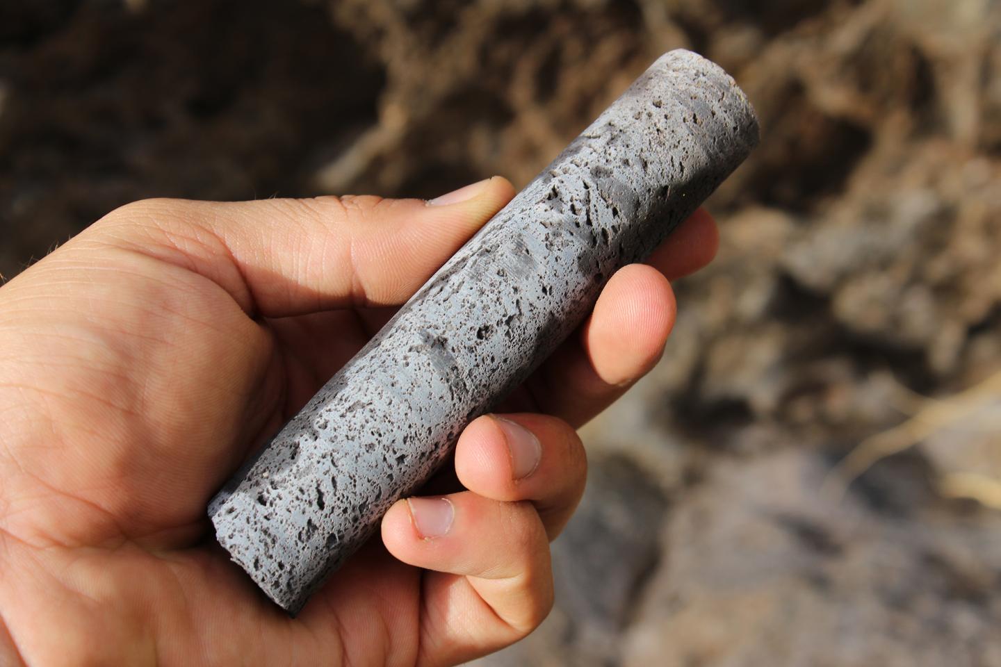 Basalt Core [IMAGE] EurekAlert! Science News Releases