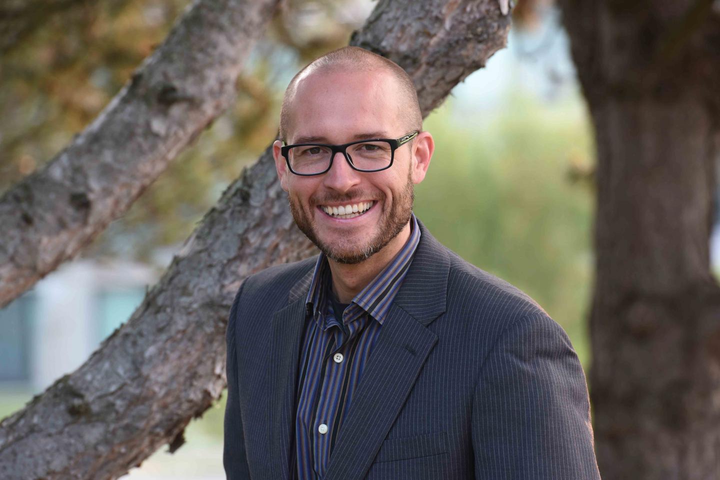 Nathaniel Gabor, University of California - Riverside 