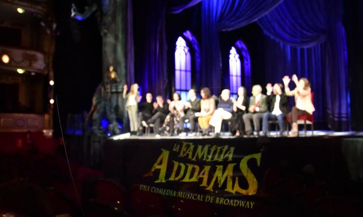 Ejemplo de Teatro Accesible: La familia Adams