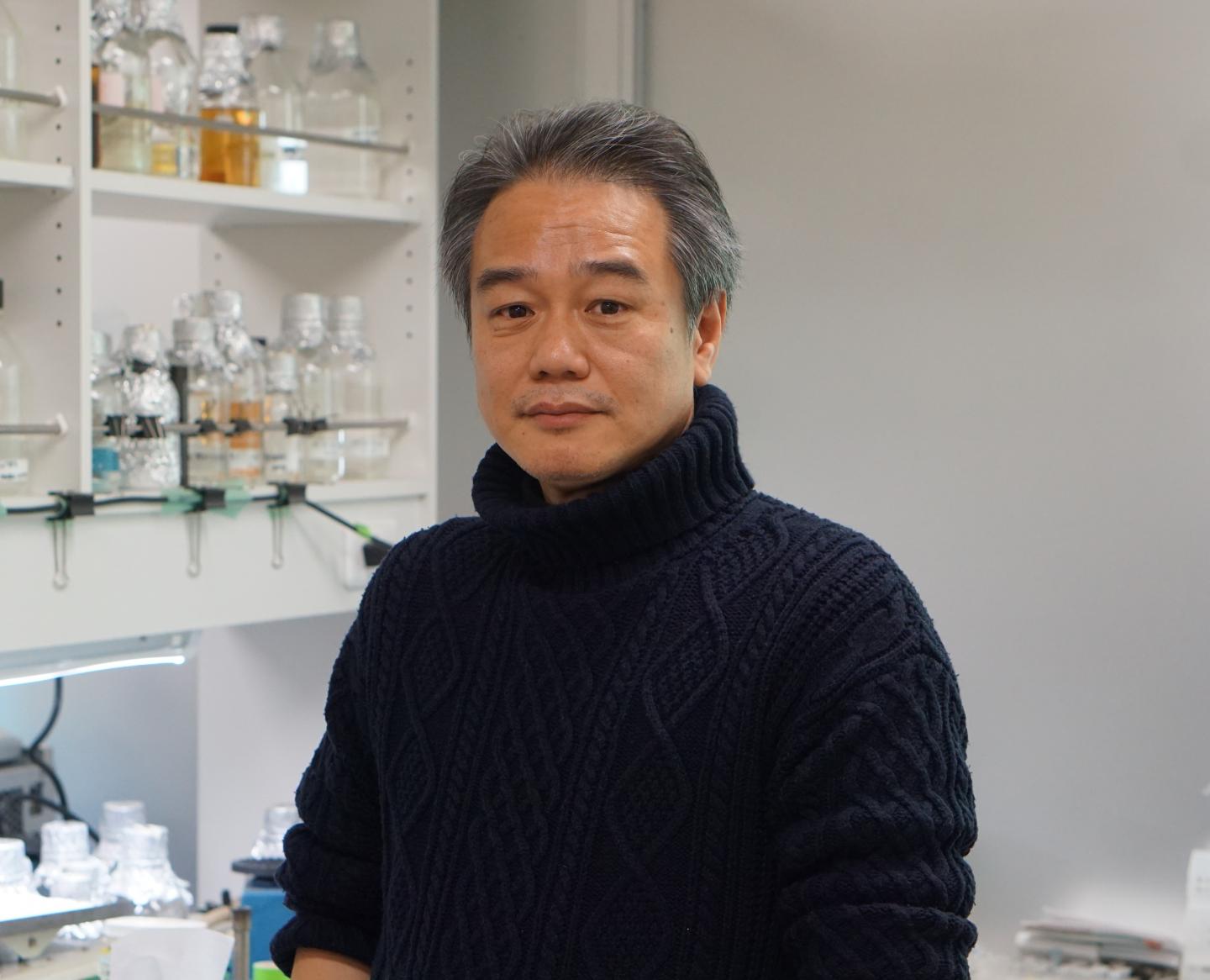 Associate Professor Kazuo Tatebayashi of The University of Tokyo.