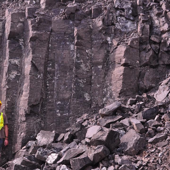 Changes in tectonic activity may have shChanges in Tectonic Activity May Have Shaped Composition 2