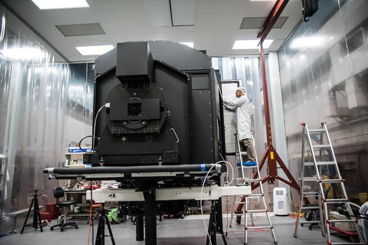 Keck Cosmic Web Imager at Caltech