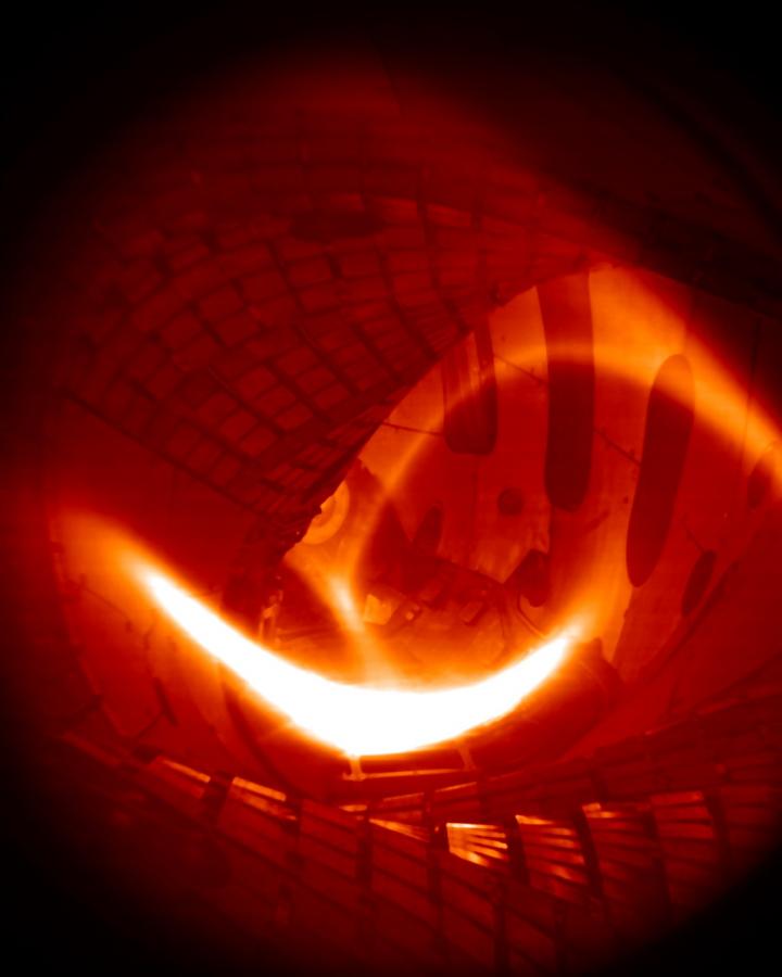 Hydrogen Plasma inside the W7-X