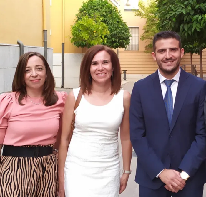 Francisco Peco Torres, together with Professor Ana Isabel Polo Peña and Professor Dolores María Frías Jamilena.