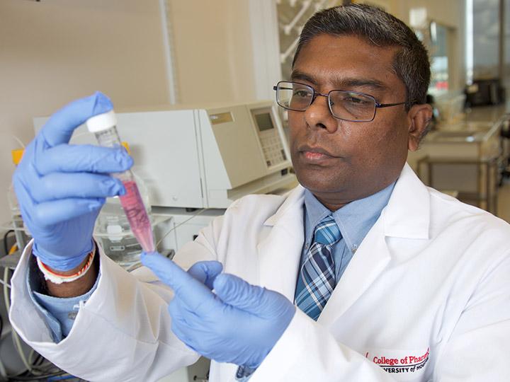 University of Houston College of Pharmacy associate professor Gomika Udugamasooriya