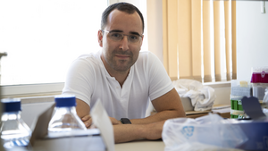 Antiviral compound could be broadly efficient in the treatment of SARS-CoV-2 - EurekAlert